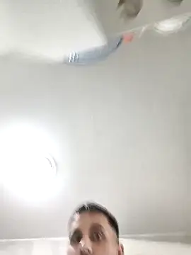 Snapshot of Ahmettutuk183 chatting on 7, 11, 2025 Ahmettutuk183 online show from 7, 11, 2025