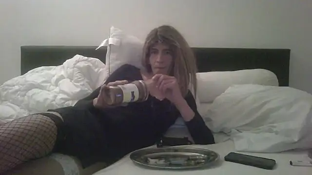 samia42 online show from 17, 4, 2026