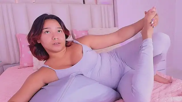 alanarose18 online show from 3, 6, 2026