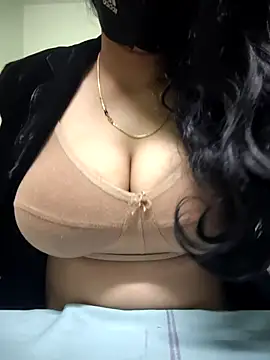 Hot--sexyGirl online show from 16, 12, 2025