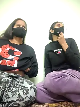 Hot--sexyGirl online show from 4, 12, 2025