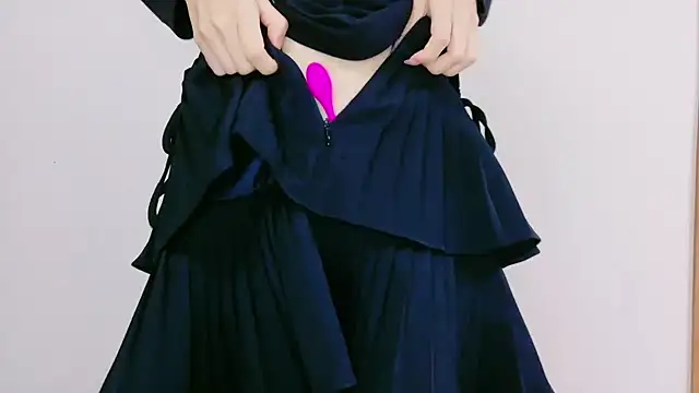 Snapshot of nerunerunerune__zzZ chatting on 10, 11, 2025 nerunerunerune zzZ online show from 10, 11, 2025