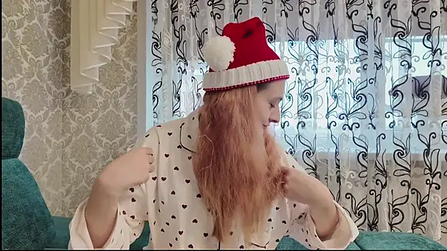 SweetLiaison online show from 3, 12, 2025