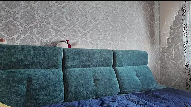 SweetLiaison online show from 5, 2, 2026