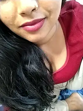 Snapshot of Sexy_Divya__ chatting on 5, 5, 2026 Sexy Divya online show from 5, 5, 2026