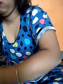 Sexy Divya   online show from 16, 4, 2026