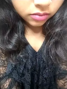 Sexy Divya   online show from 4, 12, 2025