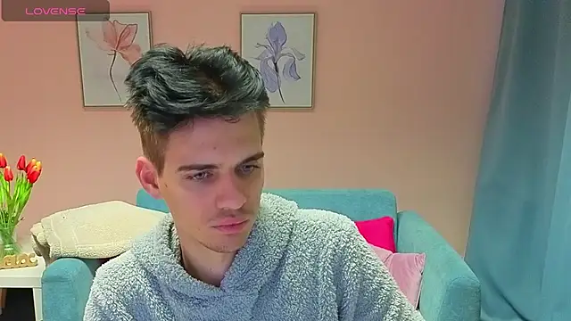 Snapshot of LiamMerci chatting on 10, 11, 2025 LiamMerci online show from 10, 11, 2025