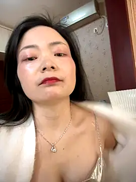 Snapshot of Yaoyaomm chatting on 9, 11, 2025 Yaoyaomm online show from 9, 11, 2025