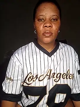 Emmylove-xr25 online show from 17, 2, 2026