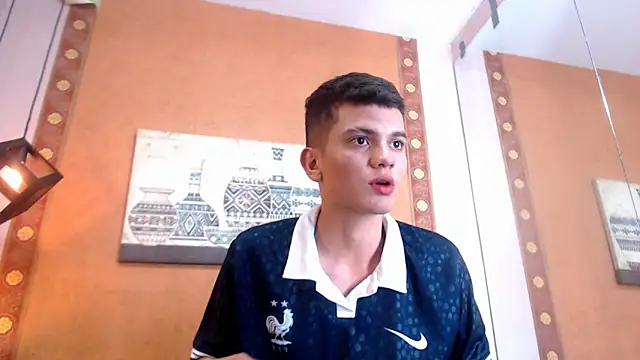 Snapshot of Lucian_Mills chatting on 8, 11, 2025 Lucian Mills online show from 8, 11, 2025