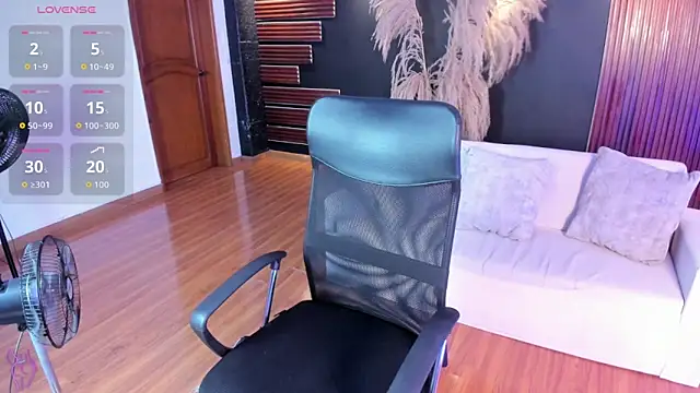 Saara Corraless online show from 25, 3, 2026