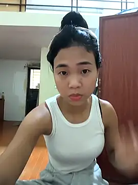 Lynly k2 online show from 6, 4, 2026