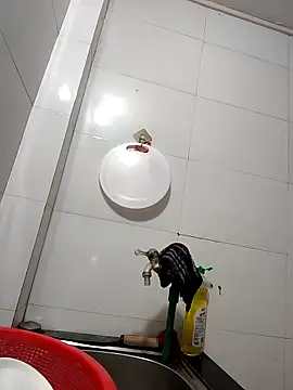 Lynly k2 online show from 28, 2, 2026