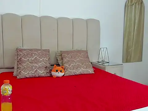 ShanellDiaz  online show from 10, 1, 2026