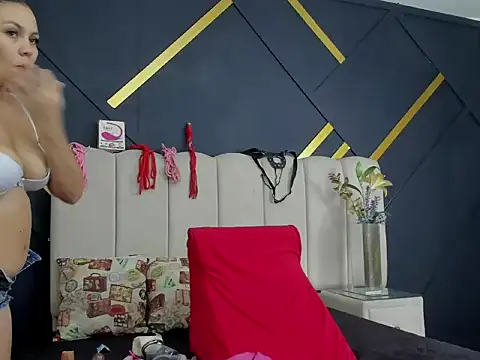 ShanellDiaz  online show from 11, 3, 2026