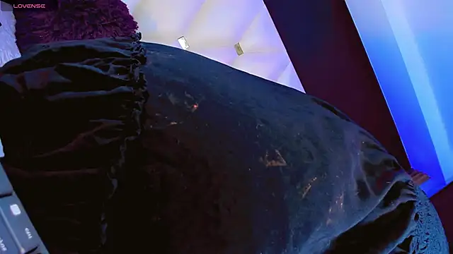 AnnaRouseQueen online show from 21, 4, 2026