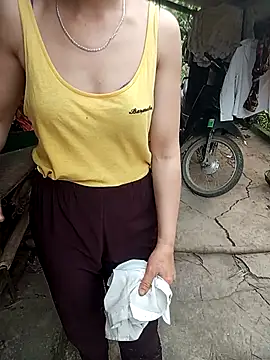 Lynn-122 online show from 7, 4, 2026