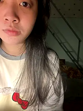 Snapshot of Lynn-122 chatting on 8, 11, 2025 Lynn-122 online show from 8, 11, 2025