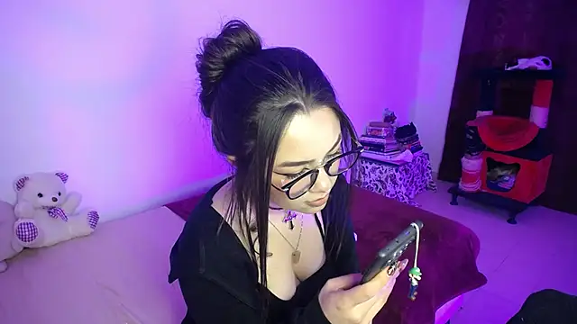  Pariiss online show from 9, 4, 2026