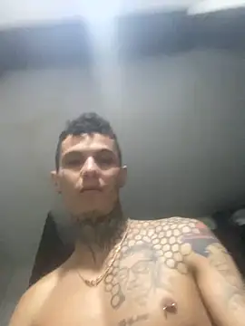 Snapshot of paulo527_ chatting on 9, 11, 2025 paulo527 online show from 9, 11, 2025