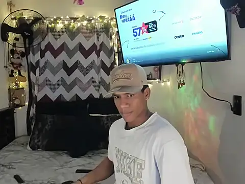 JUANBIGCOCK21CM online show from 10, 6, 2026