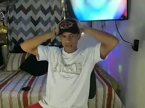 Snapshot of JUANBIGCOCK21CM chatting on 25, 5, 2026 JUANBIGCOCK21CM online show from 25, 5, 2026