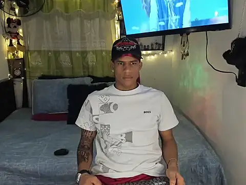 JUANBIGCOCK21CM online show from 24, 6, 2026