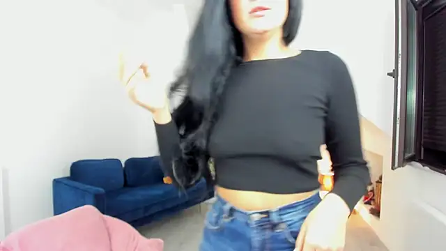 AnyaEvy online show from 4, 12, 2025