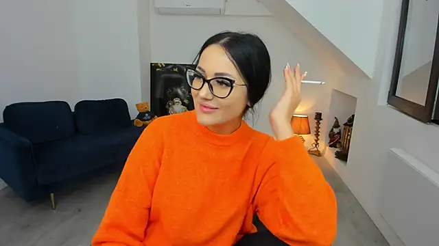 AnyaEvy online show from 2, 12, 2025