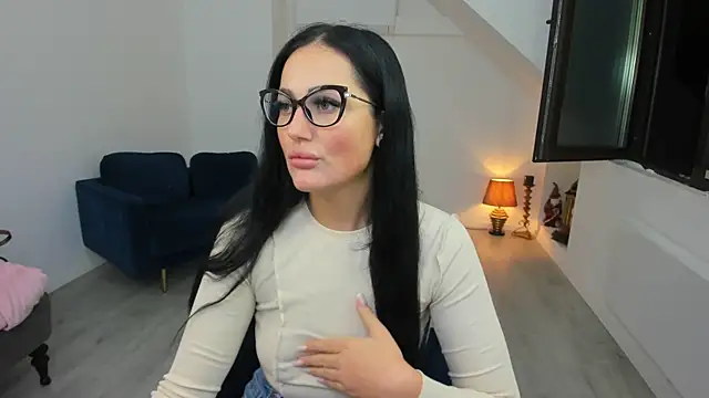 AnyaEvy online show from 3, 12, 2025