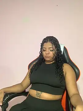 CurlyAliccia  online show from 9, 11, 2025