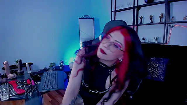 Snapshot of Halley_Ravenn chatting on 11, 6, 2026 Halley Ravenn online show from 11, 6, 2026