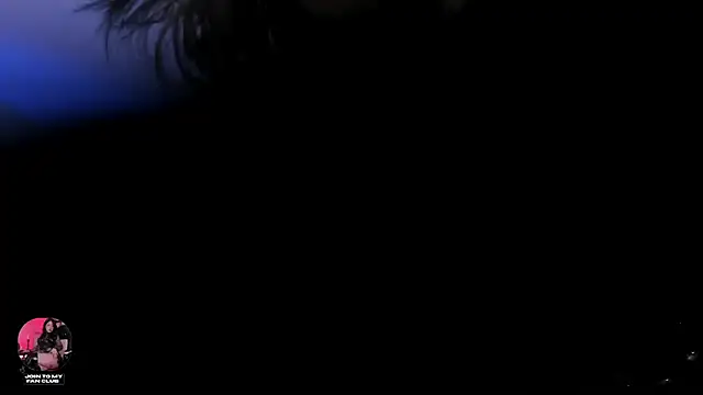 Snapshot of Halley_Ravenn chatting on 22, 5, 2026 Halley Ravenn online show from 22, 5, 2026