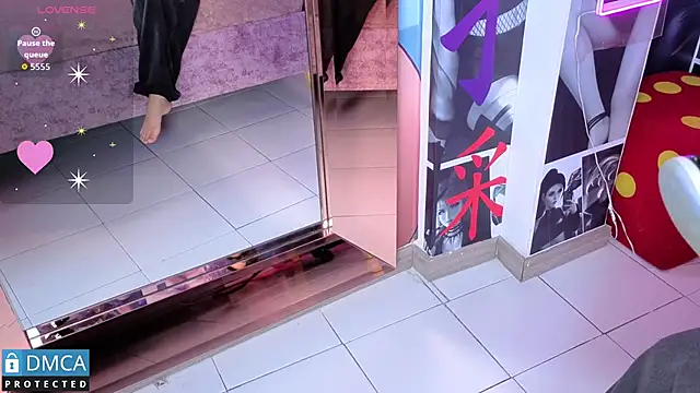 sofia sstonee  online show from 3, 12, 2025