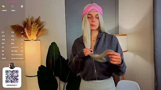 Snapshot of AdameShoyer chatting on 22, 11, 2025 AdameShoyer online show from 22, 11, 2025