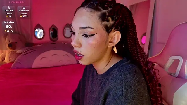 Snapshot of Lynaa_love chatting on 13, 11, 2025 Lynaa love online show from 13, 11, 2025