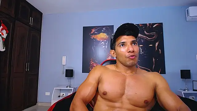 Snapshot of IanKnox chatting on 27, 11, 2025 IanKnox online show from 27, 11, 2025