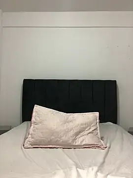 Vianca Costt online show from 16, 4, 2026