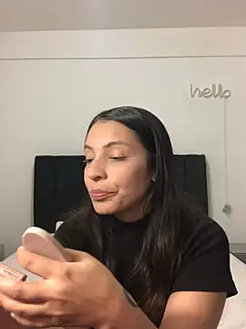 Vianca Costt online show from 2, 3, 2026