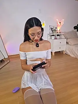 selene starkk online show from 3, 2, 2026