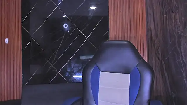 Snapshot of Timmy_Kiing_ chatting on 22, 11, 2025 Timmy Kiing online show from 22, 11, 2025