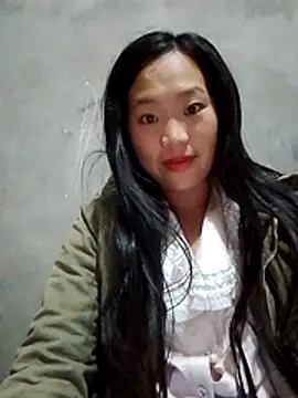 Yumiik2kk online show from 27, 11, 2025