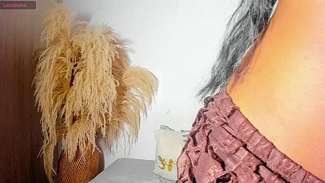 Deniis01 online show from 11, 11, 2025