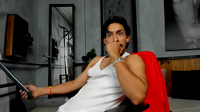 DylanRay 18 online show from 9, 11, 2025