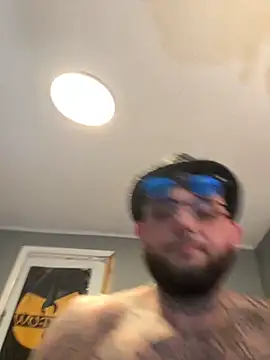 Snapshot of trickydickydaddy chatting on 21, 11, 2025 trickydickydaddy online show from 21, 11, 2025