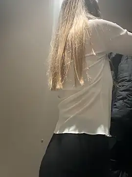 SashaCatt online show from 3, 3, 2026