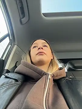 SashaCatt online show from 12, 4, 2026