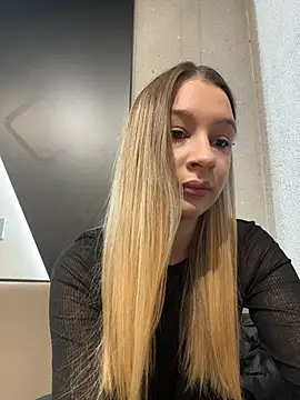 SashaCatt online show from 5, 12, 2025