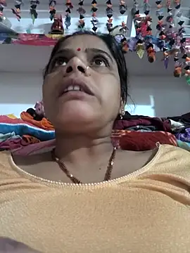 Hot suini online show from 9, 2, 2026